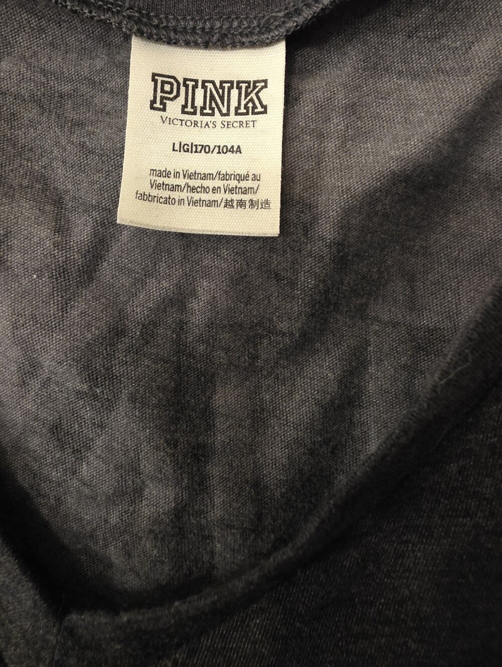 VS PINKBlack Gray Camo V-Neck Long Sleeve T-Shirt Size Large - Picture 4 of 4